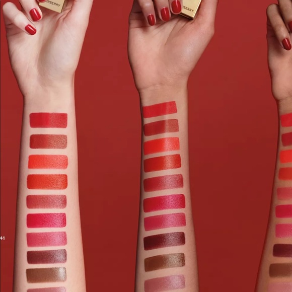 Sale NIB Burberry Military Red Liquid Velvet Lipstick - Picture 8 of 13